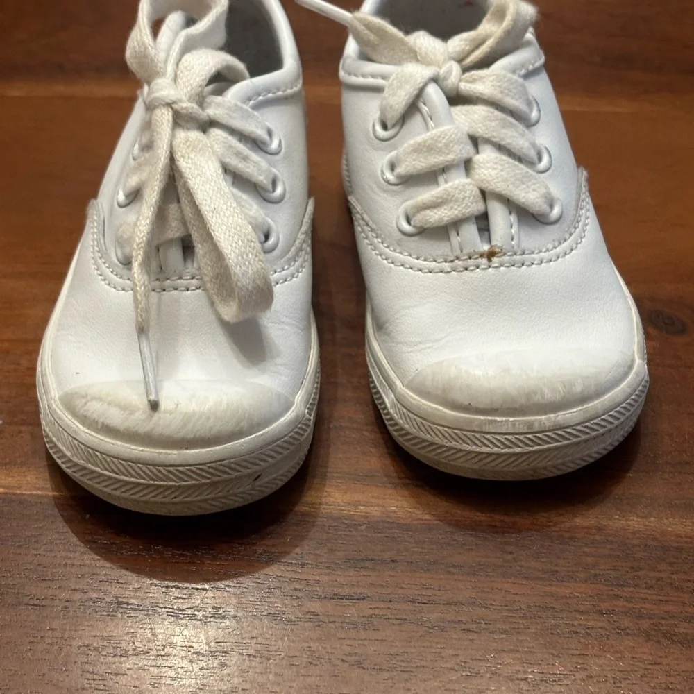 Keds Little Kids Champion Leather Lace Toe Cap - Picture 5 of 10